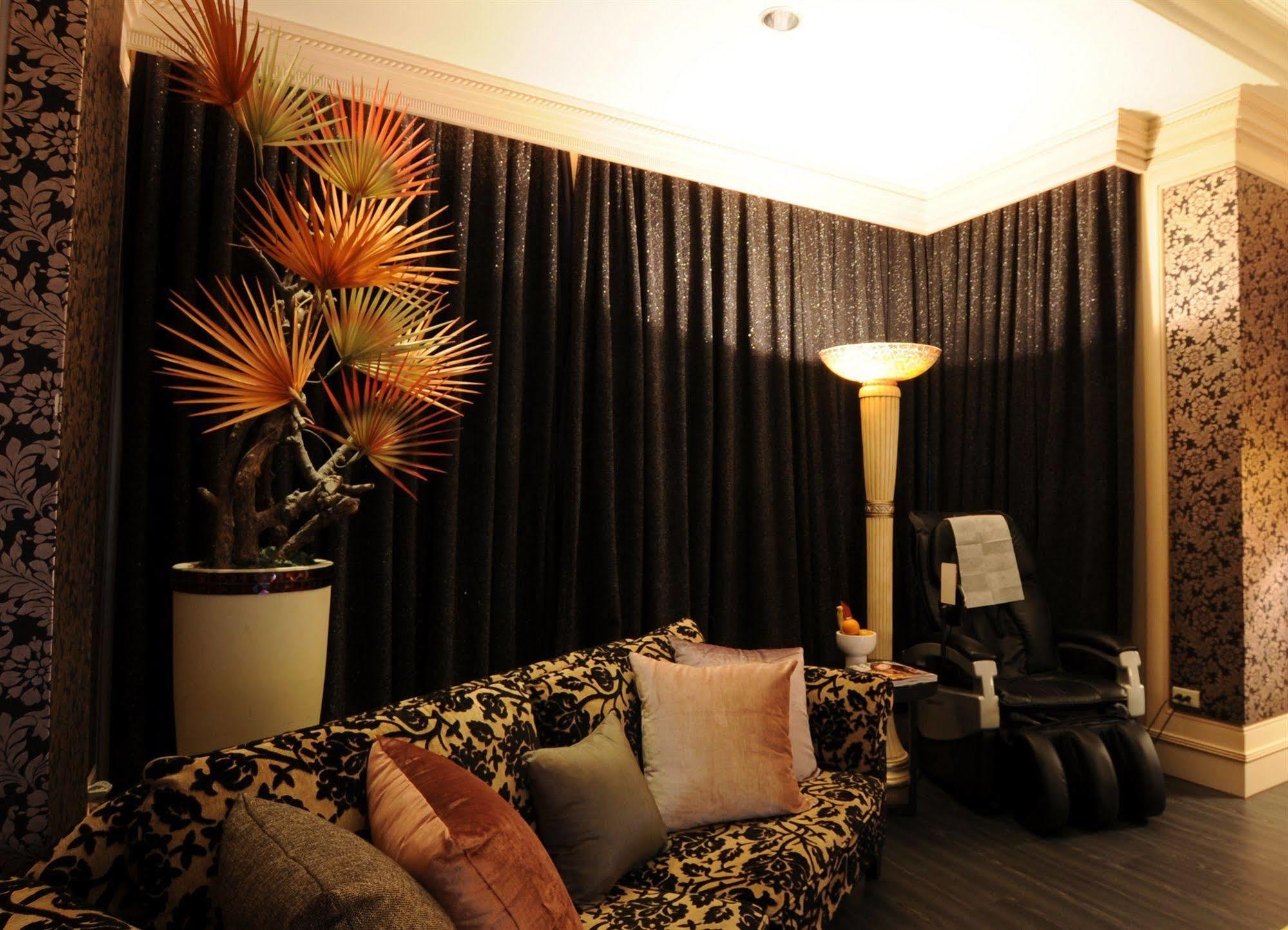 Sunshine Motel Taichung Dış mekan fotoğraf