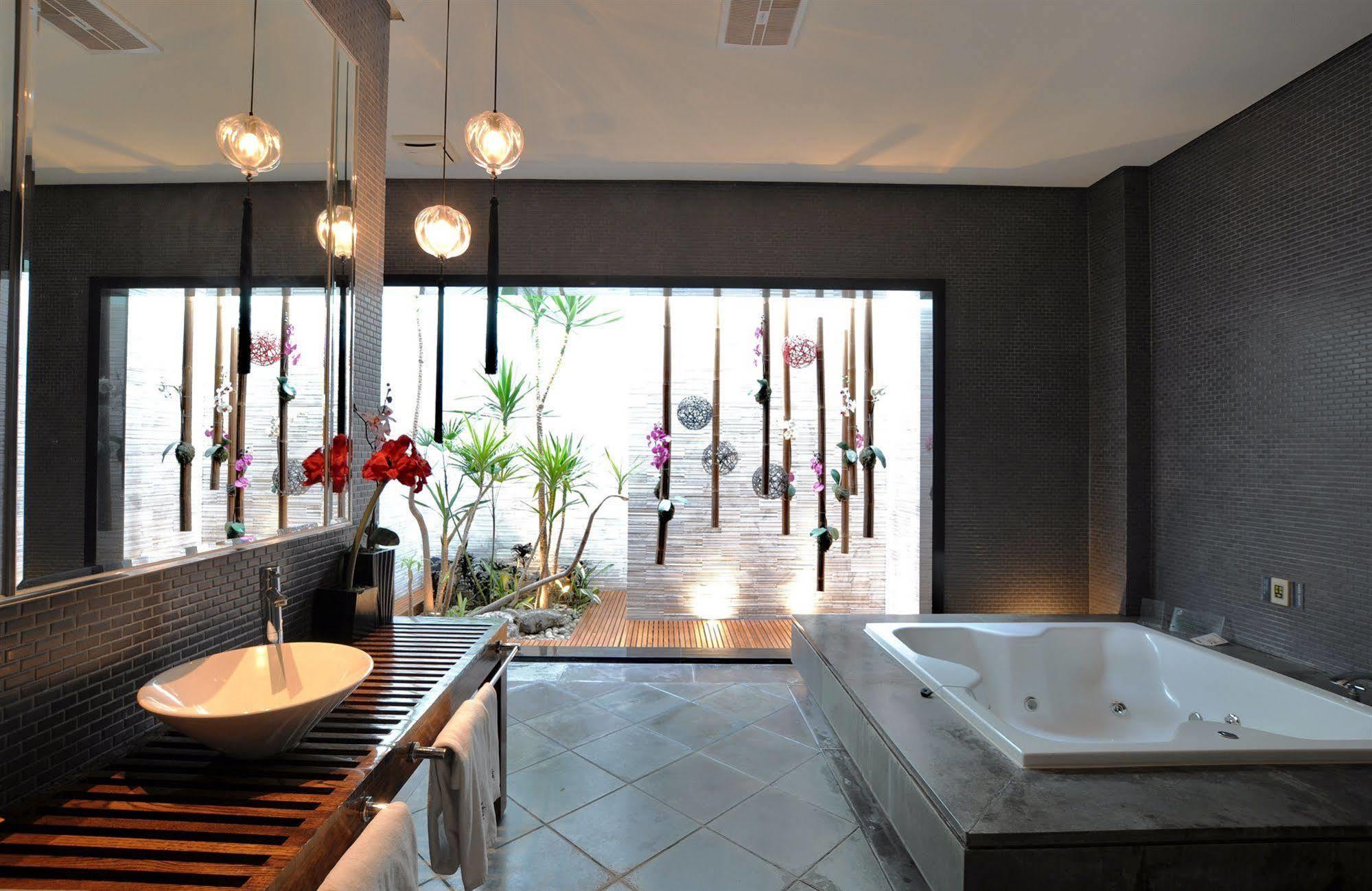Sunshine Motel Taichung Dış mekan fotoğraf
