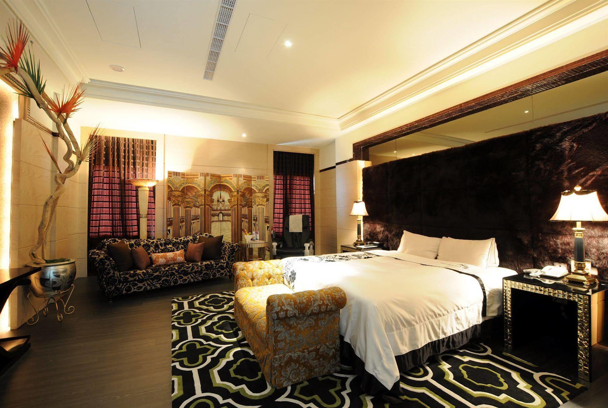 Sunshine Motel Taichung Dış mekan fotoğraf