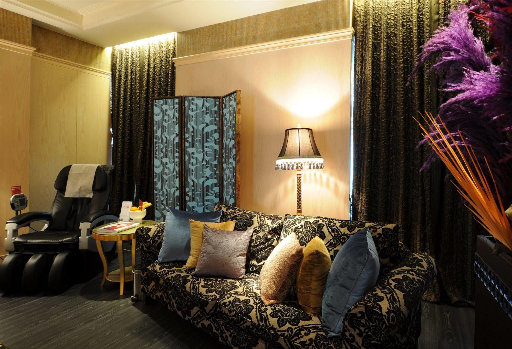 Sunshine Motel Taichung Dış mekan fotoğraf